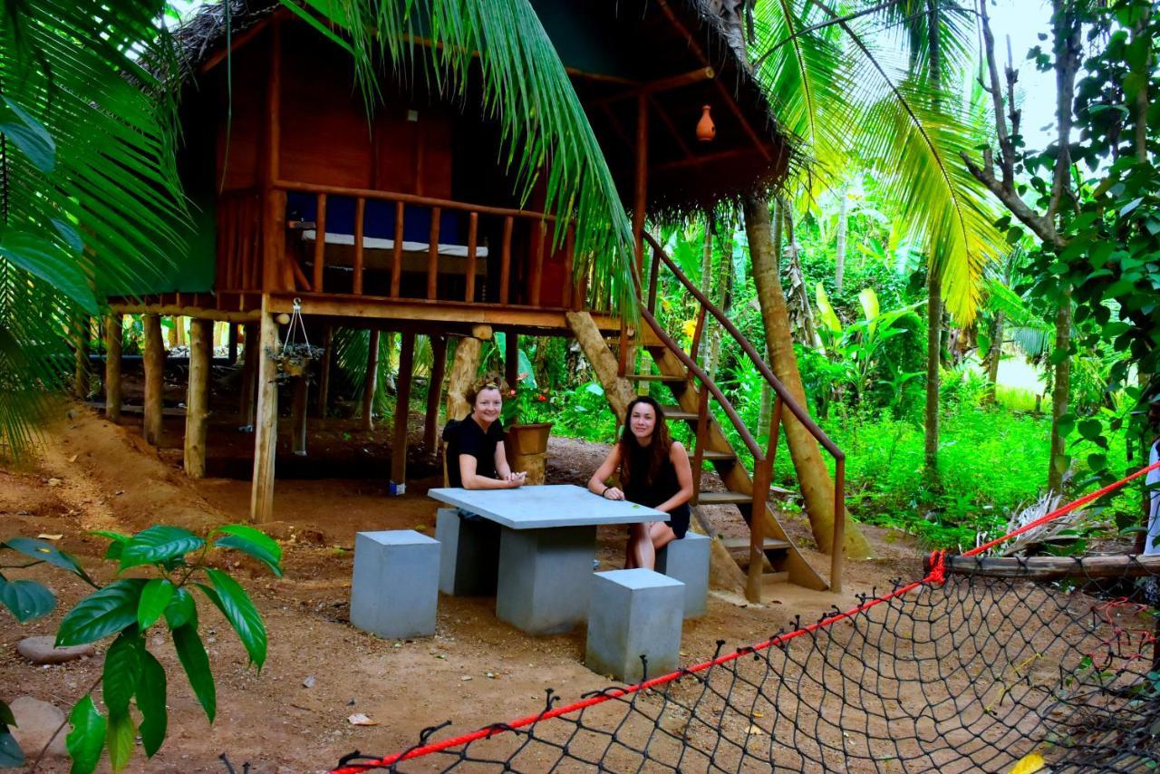 Brookline Safari Resort Udawalawe Buitenkant foto